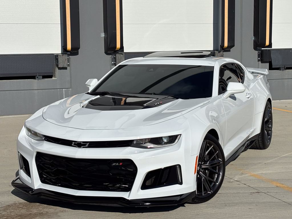 2022 Chevrolet Camaro ZL1's photo